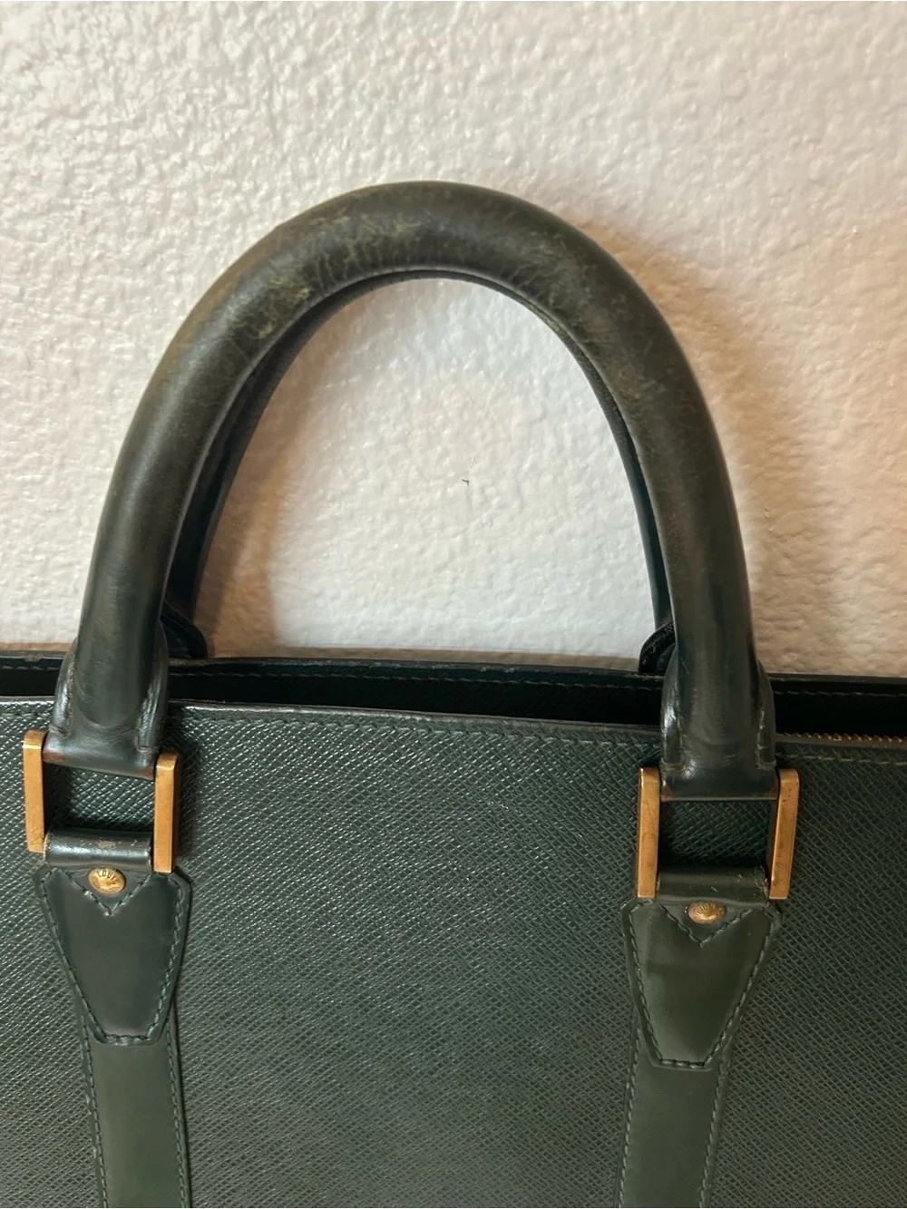 Louis Vuitton Taiga Lozan Leather Briefcase